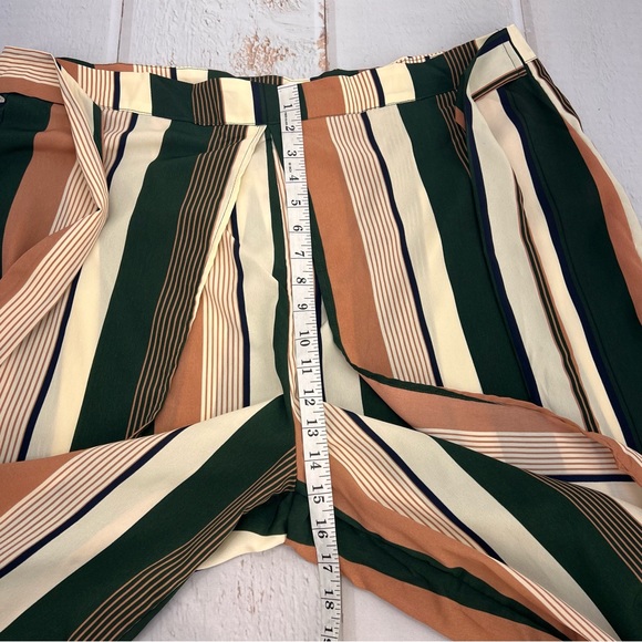 NWOT Plus Size Printed Drawstring Waist Split Side Wide Leg Pants 3X LARGE PLUS - Picture 12 of 17